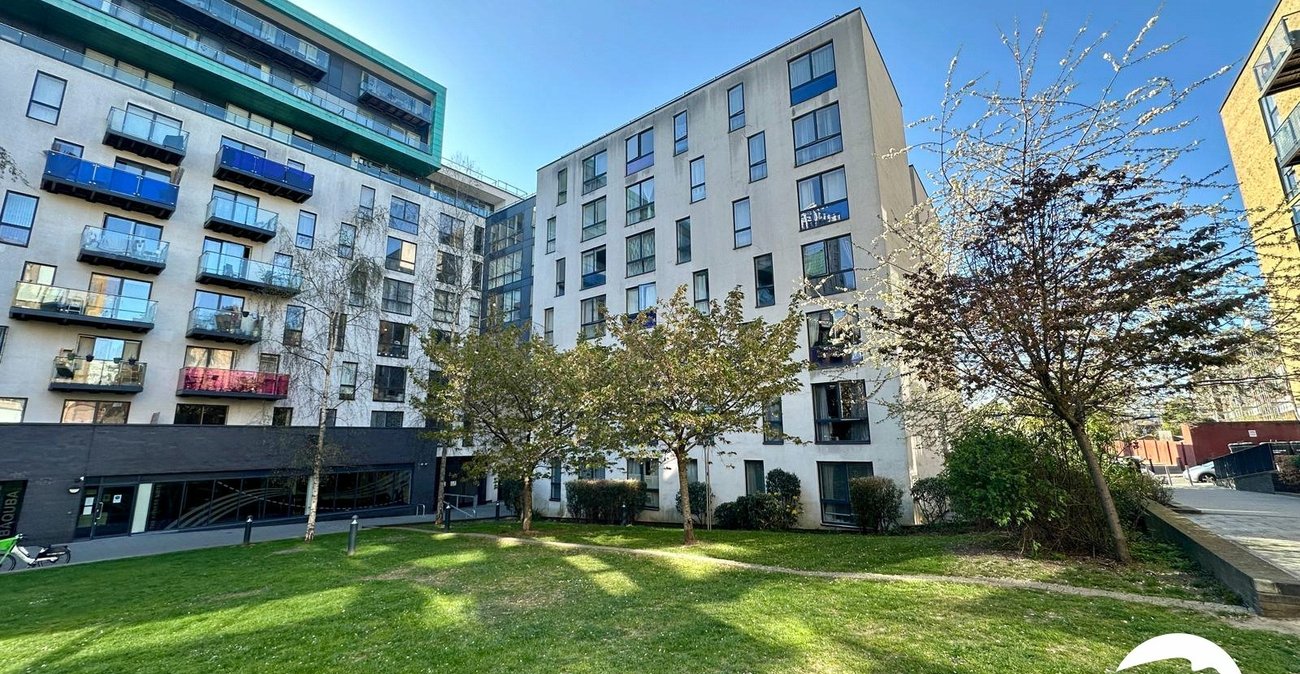 1 bedroom property for sale in London | Robinson Jackson