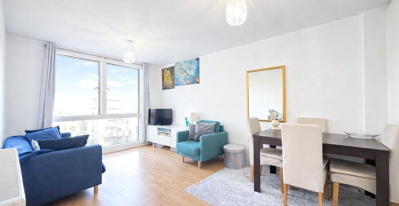 1 bedroom property for sale in London | Robinson Jackson