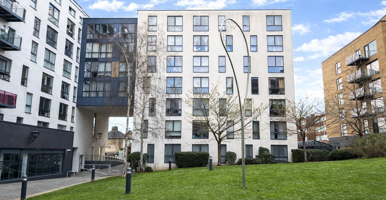 1 bedroom property for sale in London | Robinson Jackson