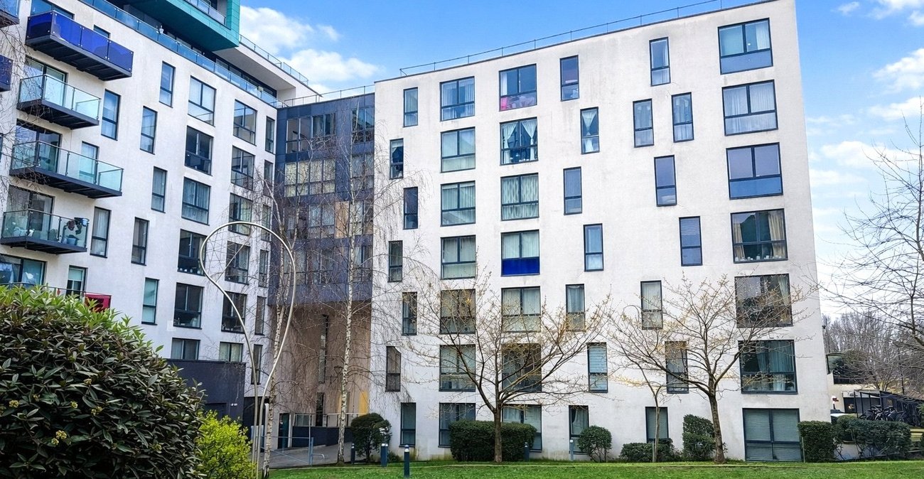 1 bedroom property for sale in London | Robinson Jackson