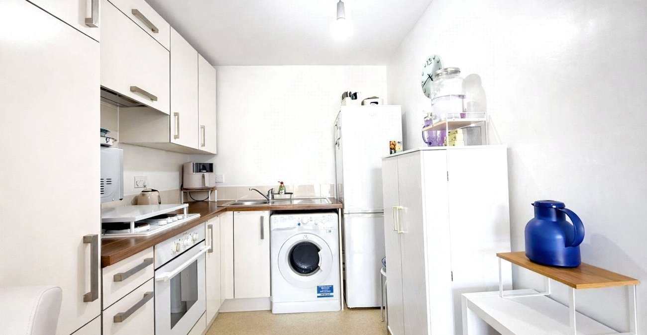 1 bedroom property for sale in London | Robinson Jackson