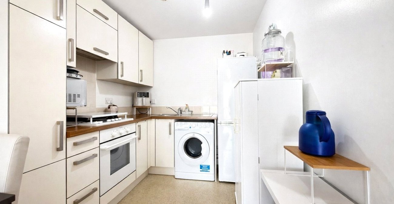 1 bedroom property for sale in London | Robinson Jackson