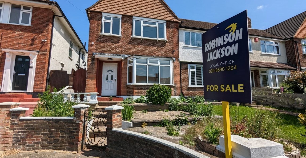3 bedroom house for sale in Catford | Robinson Jackson