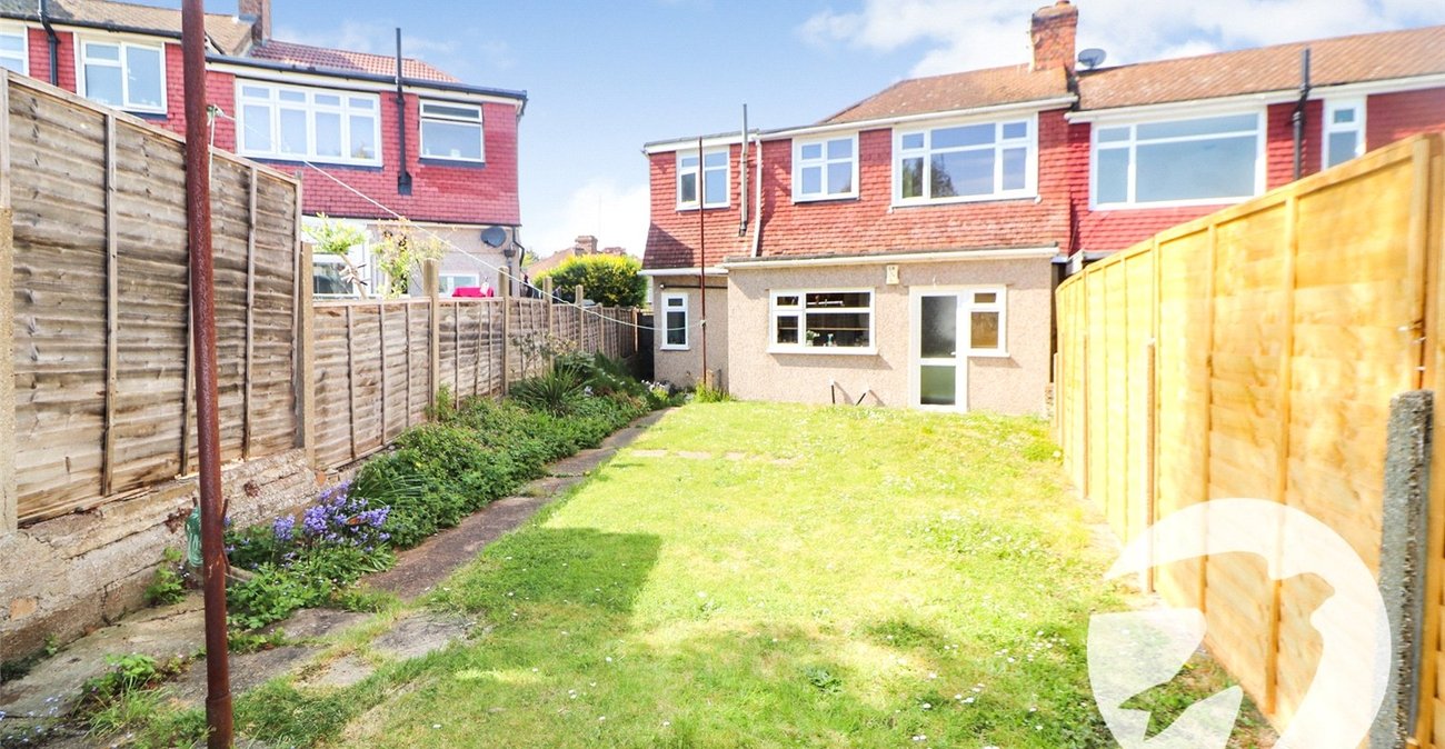 4 bedroom house for sale in Erith | Robinson Jackson