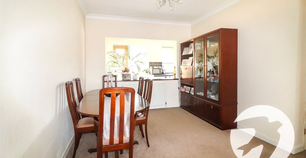 4 bedroom house for sale in Erith | Robinson Jackson