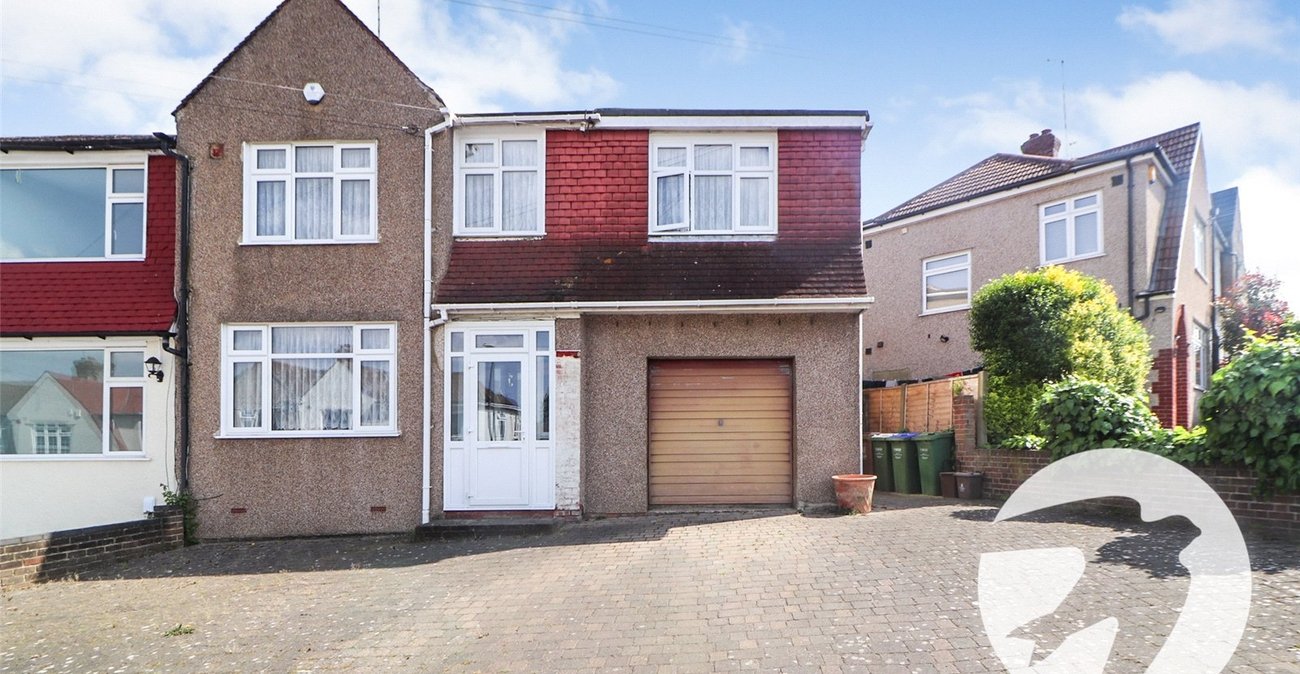 4 bedroom house for sale in Erith | Robinson Jackson