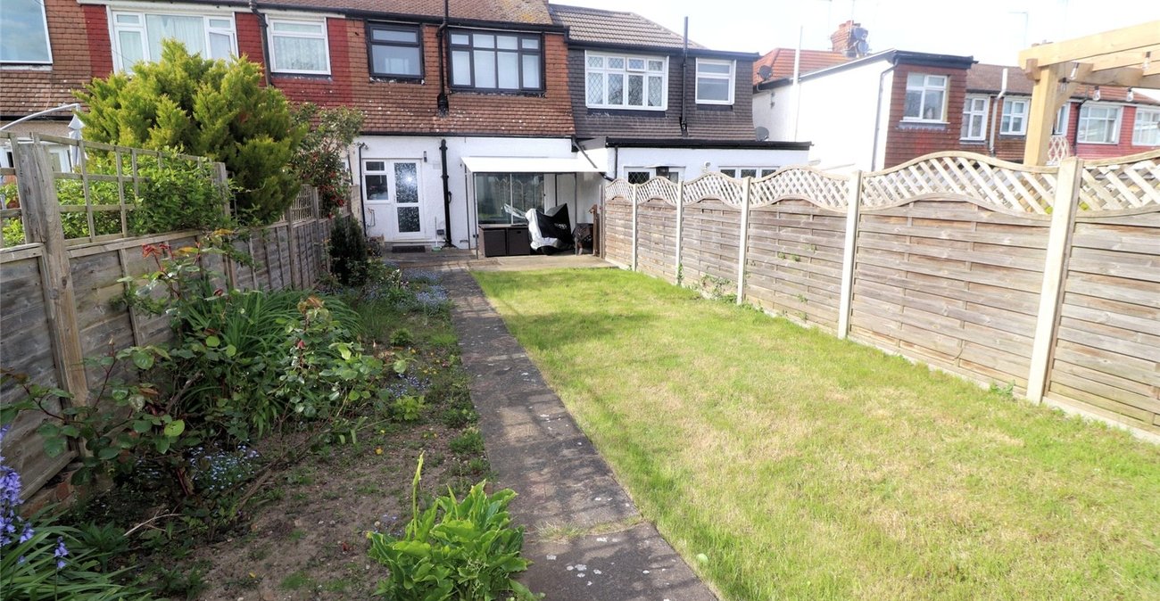 3 bedroom house for sale in Erith | Robinson Jackson