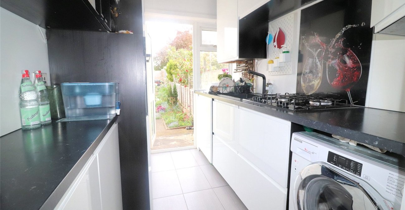 3 bedroom house for sale in Erith | Robinson Jackson