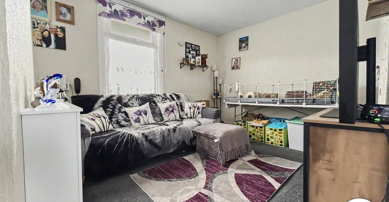 3 bedroom house for sale in Chatham | Robinson Michael & Jackson
