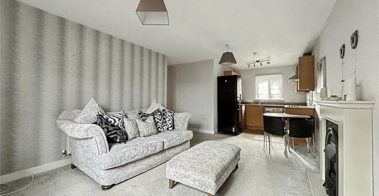 2 bedroom property for sale in Gillingham | Robinson Michael & Jackson