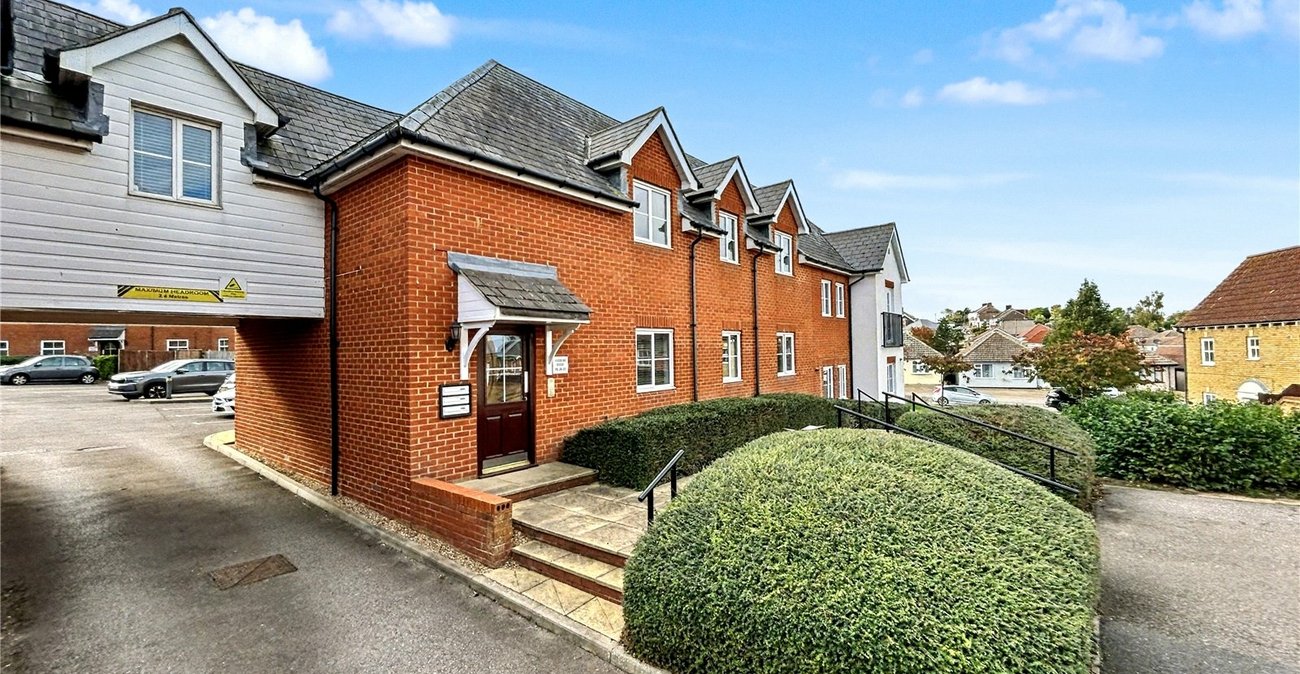 2 bedroom property for sale in Gillingham | Robinson Michael & Jackson