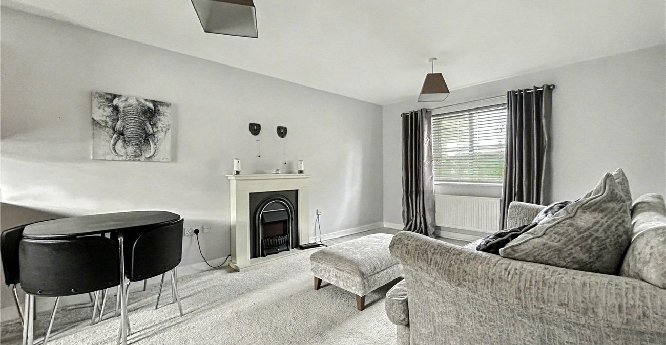 2 bedroom property for sale in Gillingham | Robinson Michael & Jackson