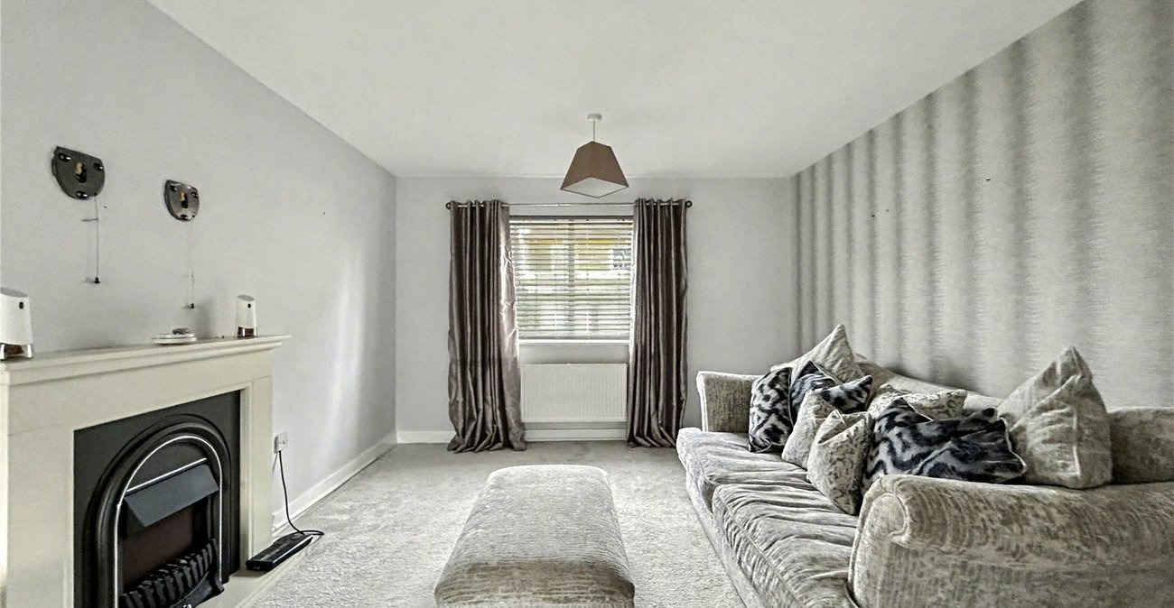 2 bedroom property for sale in Gillingham | Robinson Michael & Jackson