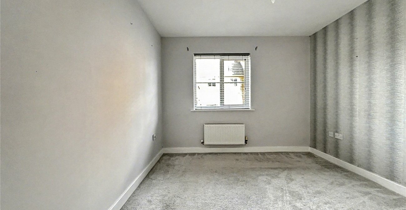 2 bedroom property for sale in Gillingham | Robinson Michael & Jackson