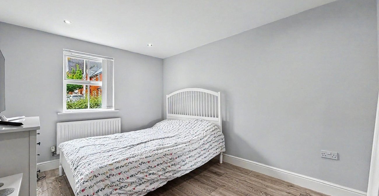 2 bedroom property for sale in Gillingham | Robinson Michael & Jackson