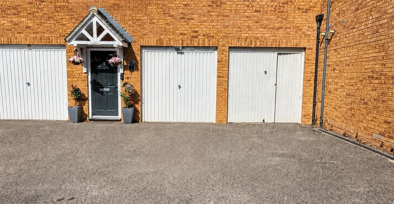 2 bedroom property for sale in Gillingham | Robinson Michael & Jackson