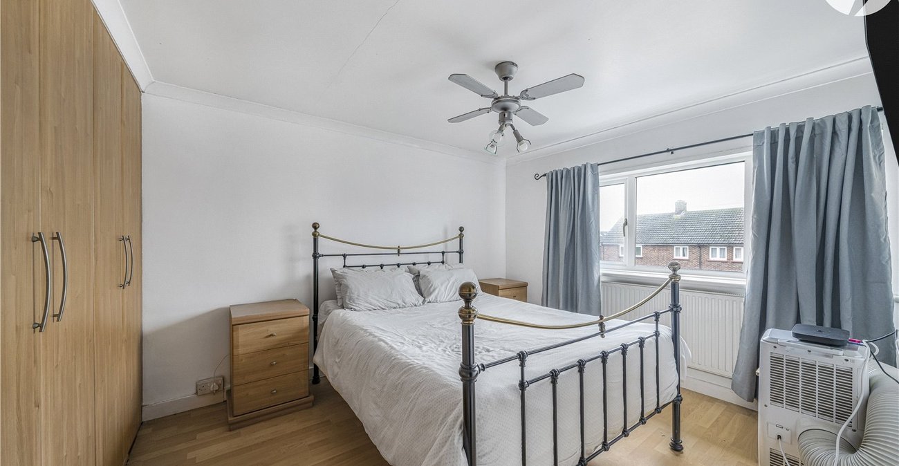 3 bedroom house for sale in Northfleet | Robinson Michael & Jackson