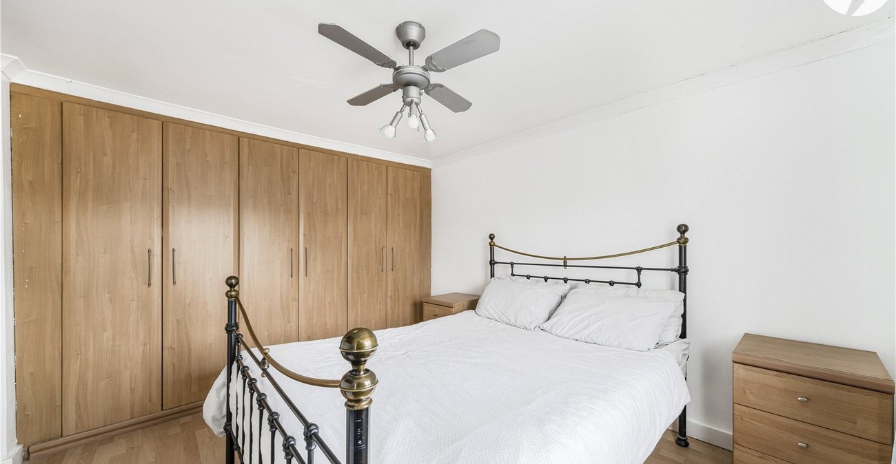 3 bedroom house for sale in Northfleet | Robinson Michael & Jackson