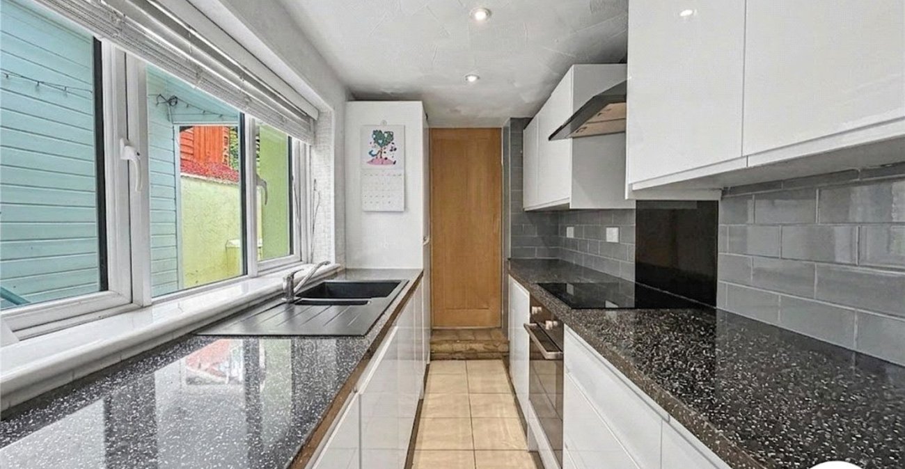 2 bedroom house for sale in Chatham | Robinson Michael & Jackson