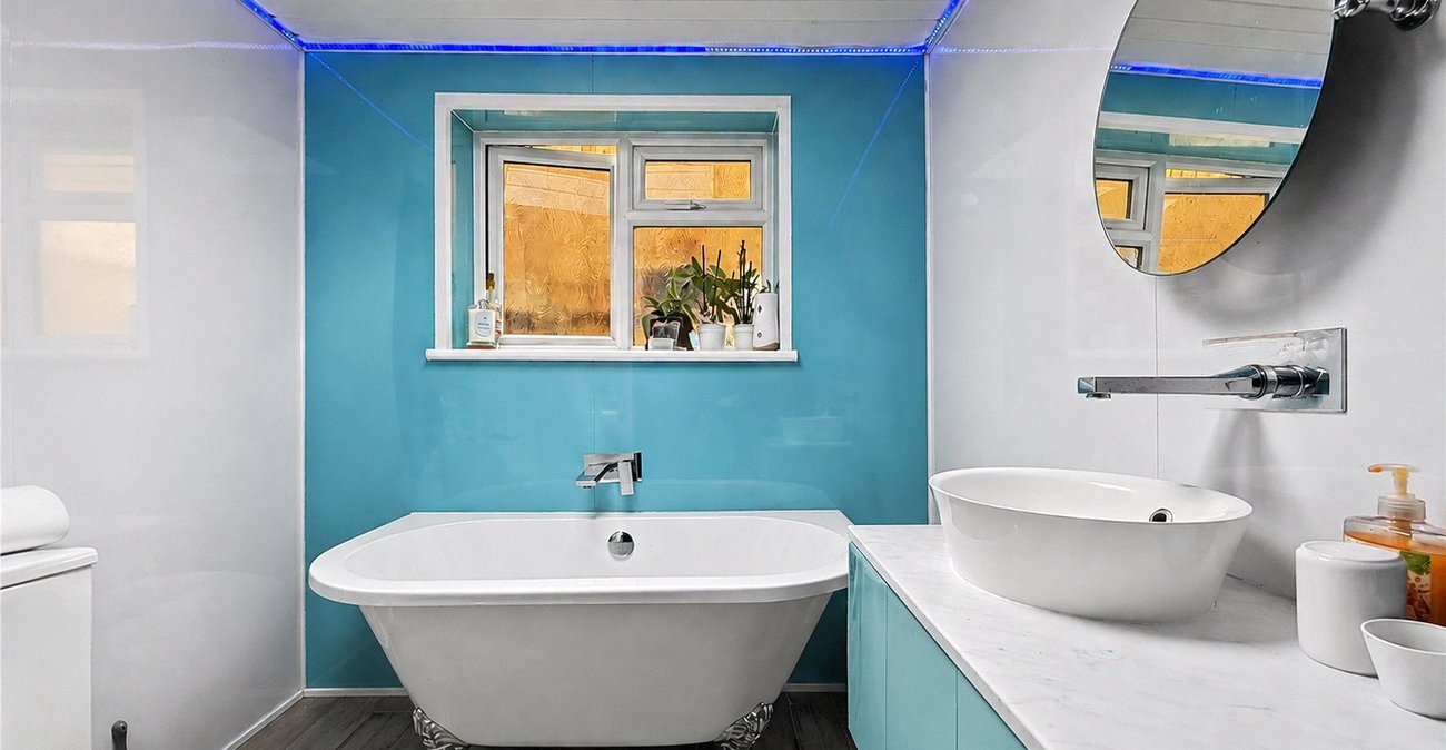 2 bedroom house for sale in Chatham | Robinson Michael & Jackson