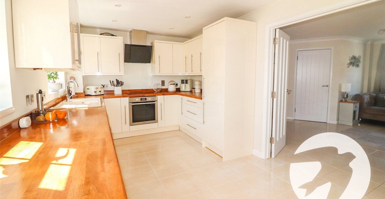 4 bedroom house for sale in Erith | Robinson Jackson