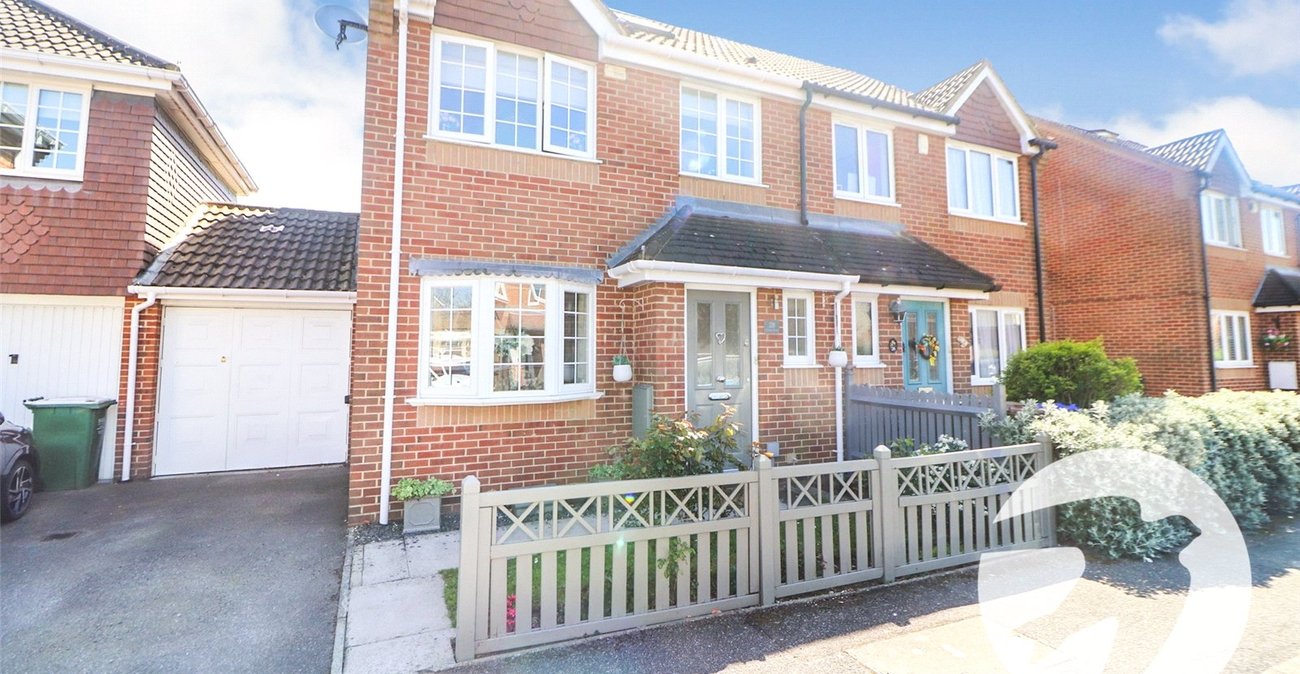 4 bedroom house for sale in Erith | Robinson Jackson