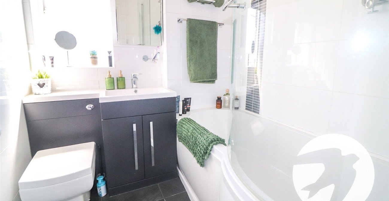 4 bedroom house for sale in Erith | Robinson Jackson