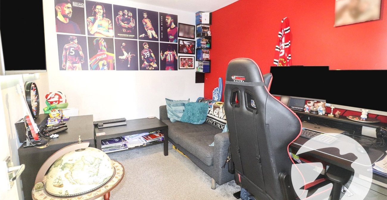 4 bedroom house for sale in Northumberland Heath | Robinson Jackson