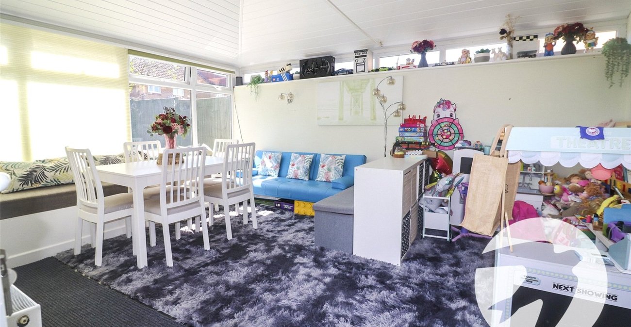 4 bedroom house for sale in Northumberland Heath | Robinson Jackson