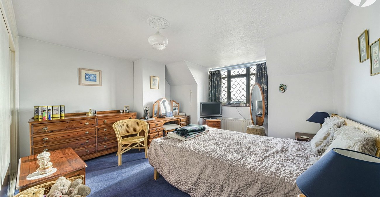 3 bedroom house for sale in High Halstow | Robinson Michael & Jackson