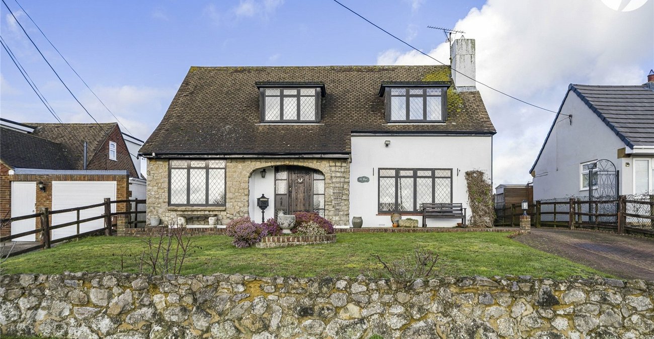 3 bedroom house for sale in High Halstow | Robinson Michael & Jackson