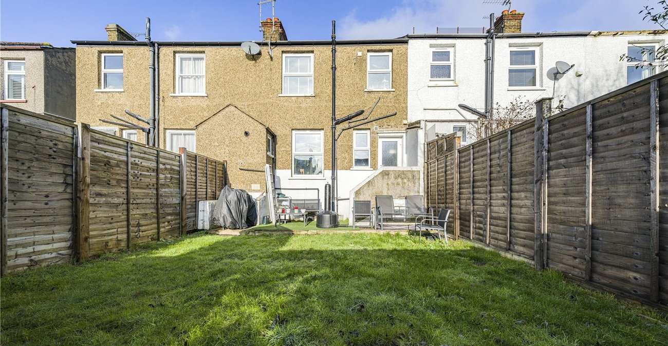 3 bedroom house for sale in Gravesend | Robinson Michael & Jackson