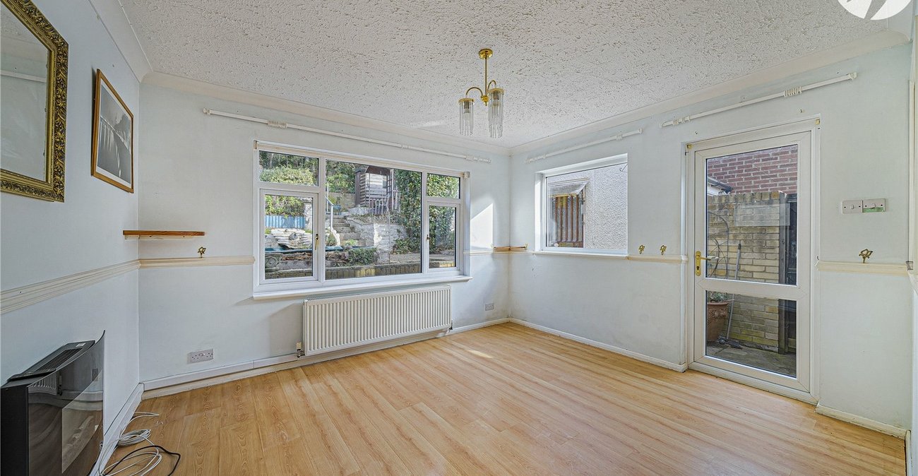 2 bedroom bungalow for sale in Darenth | Robinson Jackson