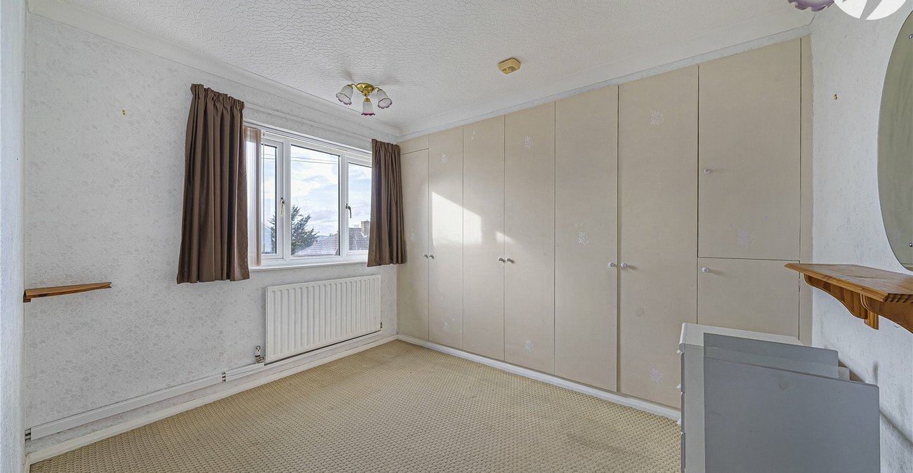 2 bedroom bungalow for sale in Darenth | Robinson Jackson