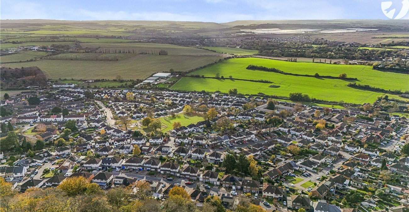 2 bedroom bungalow for sale in Darenth | Robinson Jackson