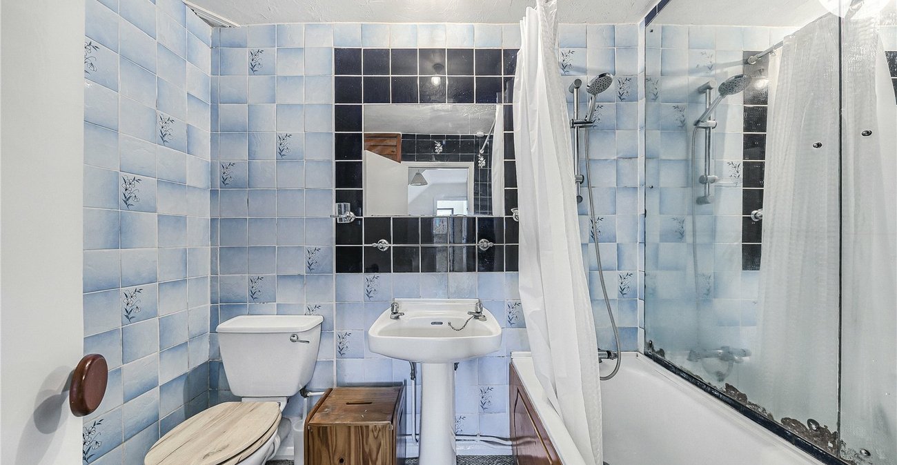 5 bedroom house for sale in Darenth | Robinson Jackson