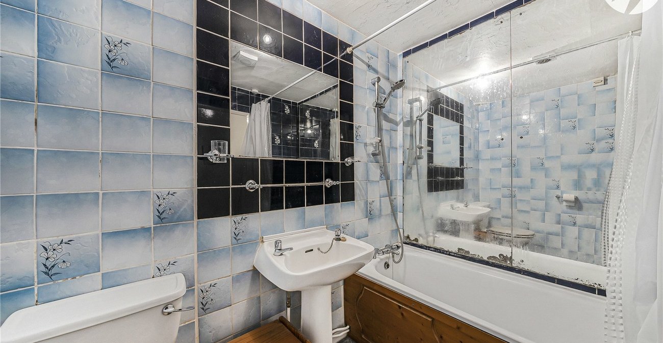 5 bedroom house for sale in Darenth | Robinson Jackson