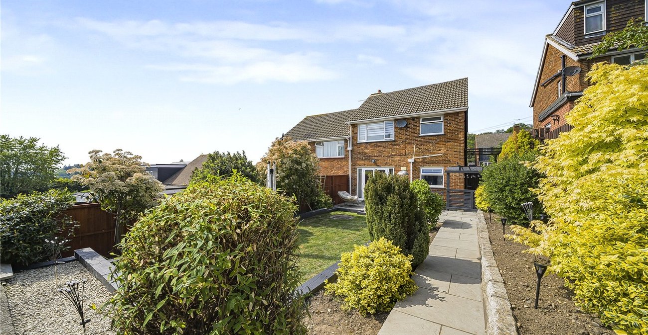3 bedroom house for sale in Dartford | Robinson Jackson