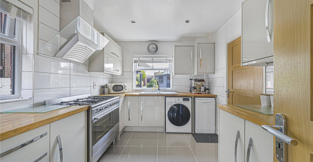 3 bedroom house for sale in Dartford | Robinson Jackson