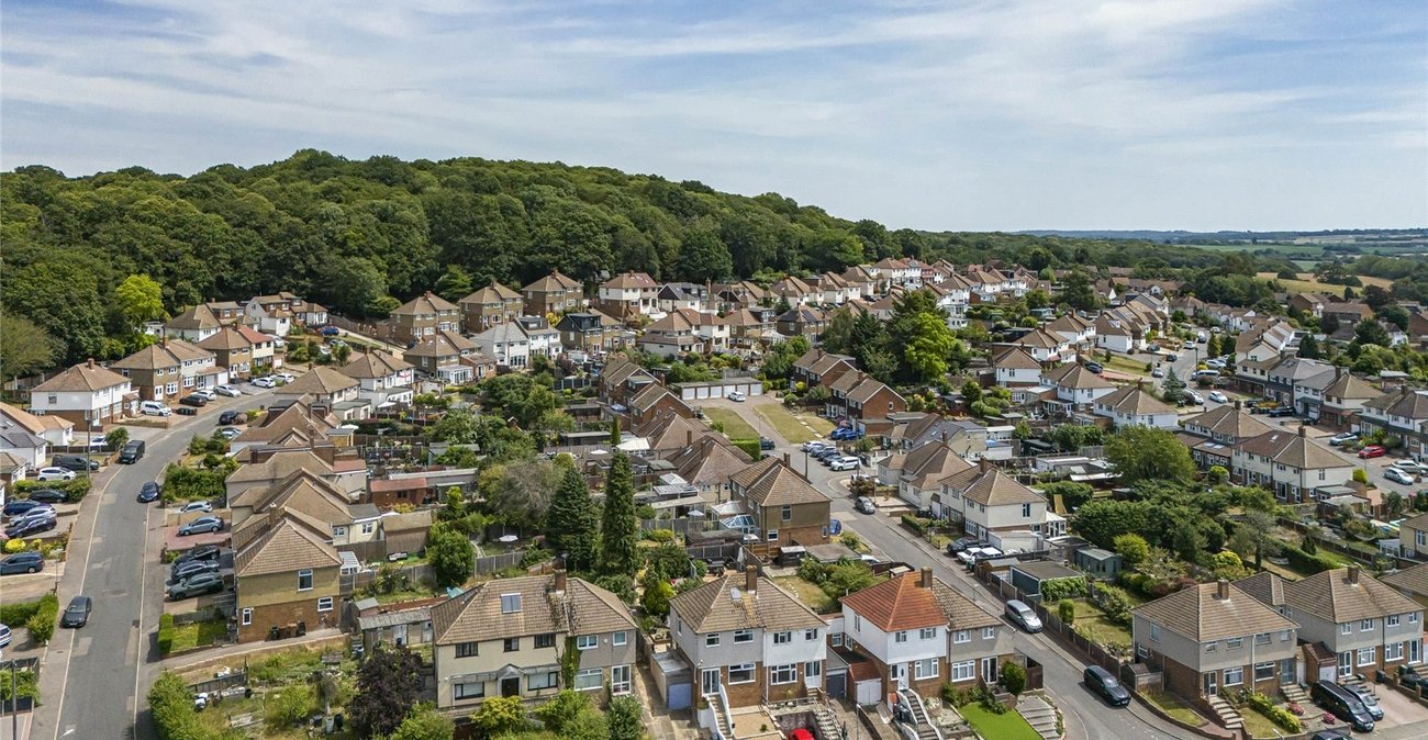3 bedroom house for sale in Dartford | Robinson Jackson