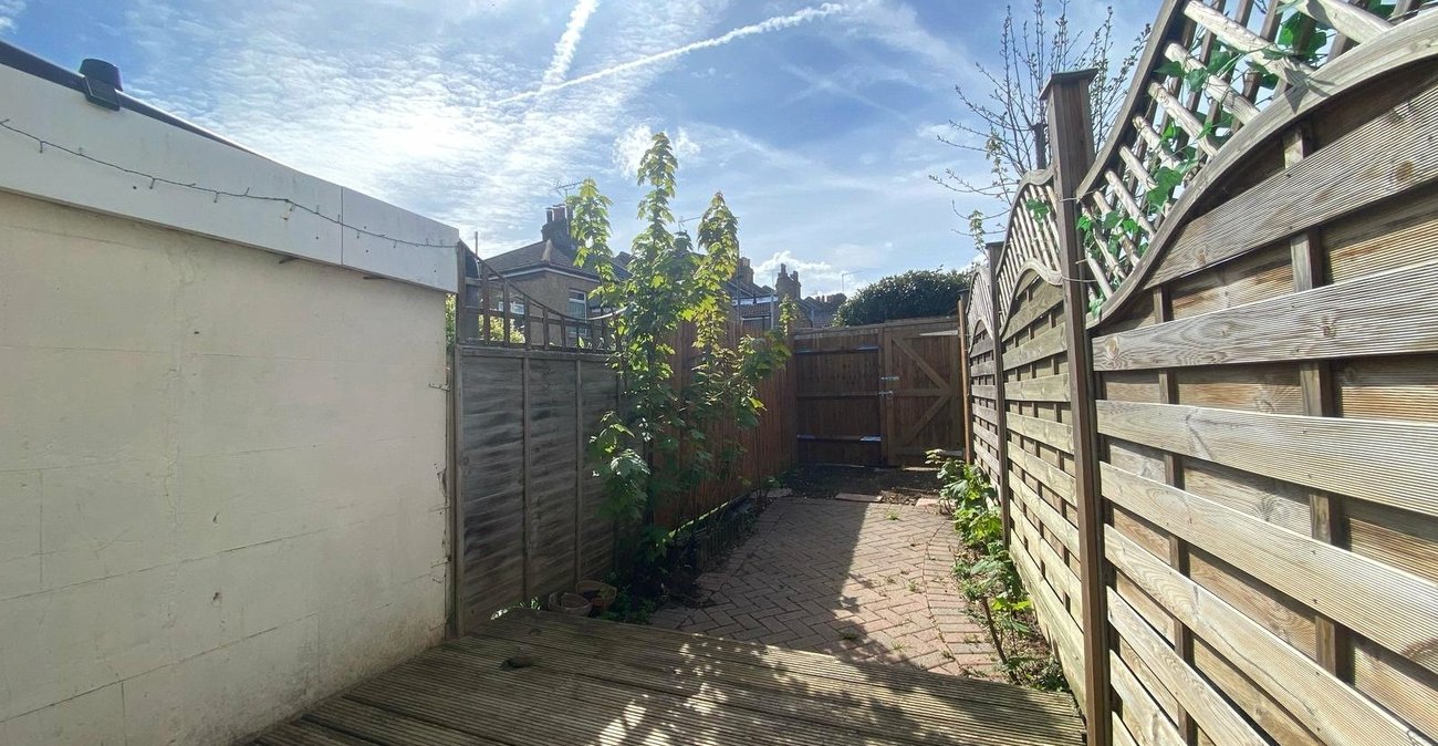 2 bedroom house for sale in Northfleet | Robinson Michael & Jackson