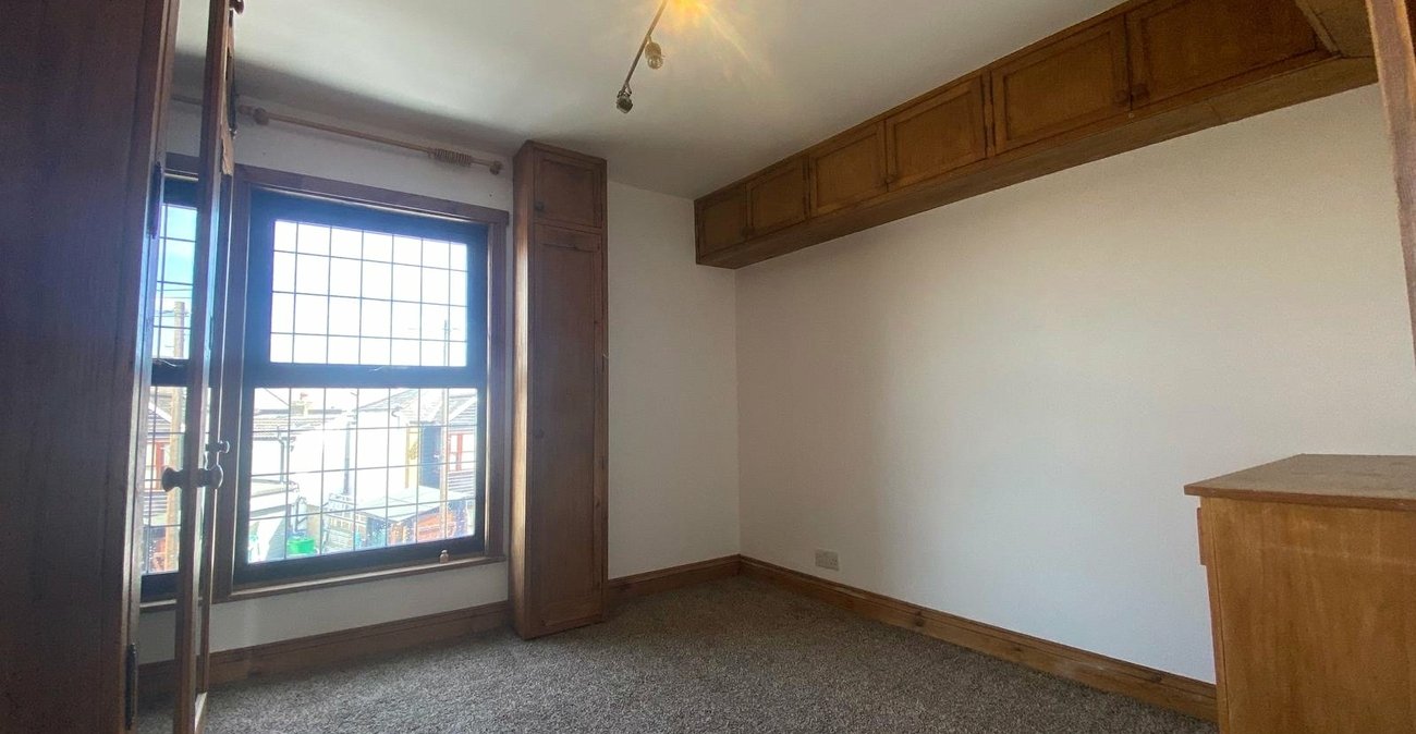 2 bedroom house for sale in Northfleet | Robinson Michael & Jackson