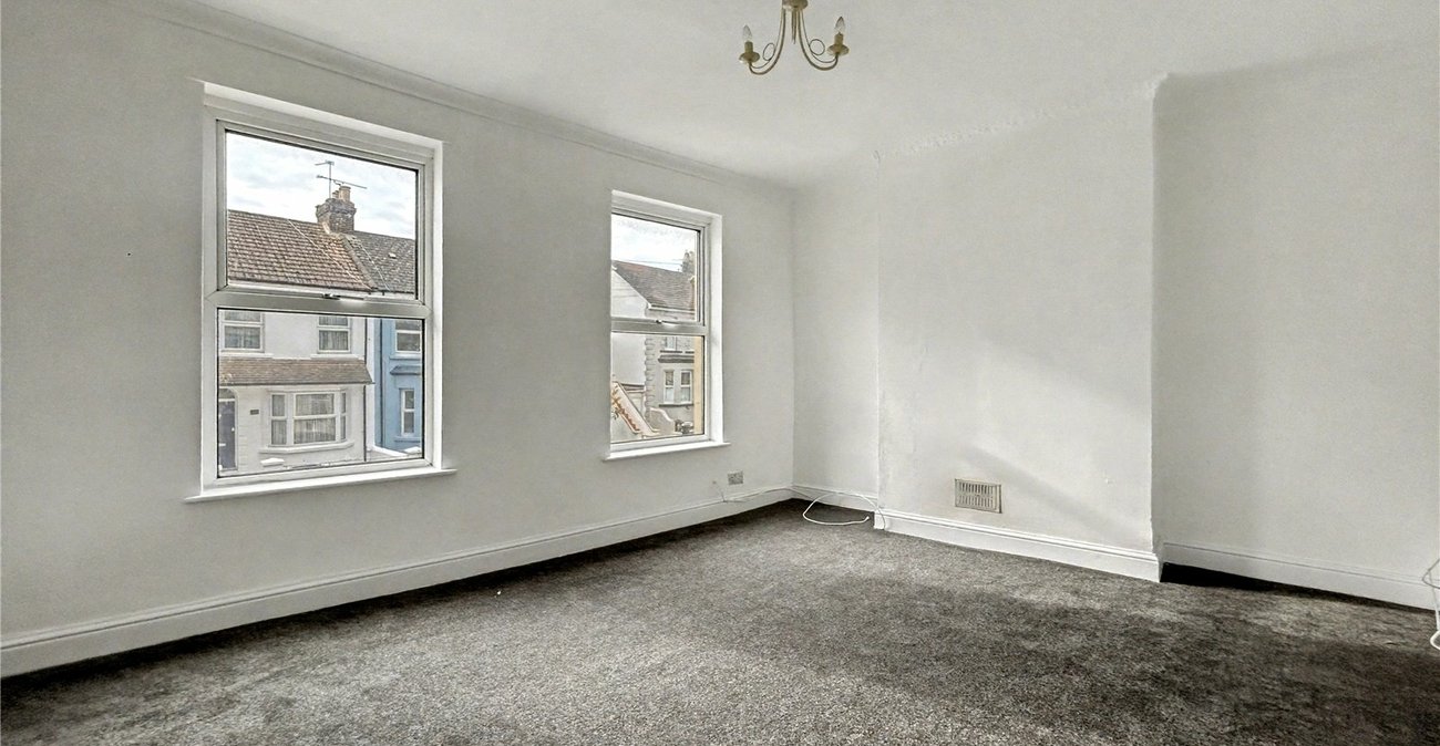 3 bedroom house for sale in Gillingham | Robinson Michael & Jackson