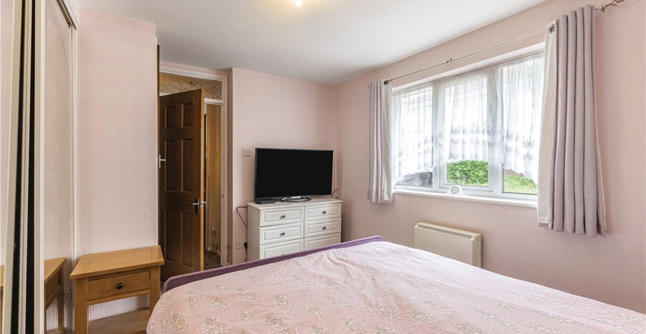 1 bedroom house for sale in Orpington | Robinson Jackson
