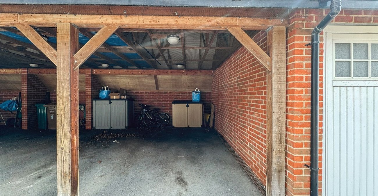 4 bedroom house for sale in Station Road | Robinson Michael & Jackson