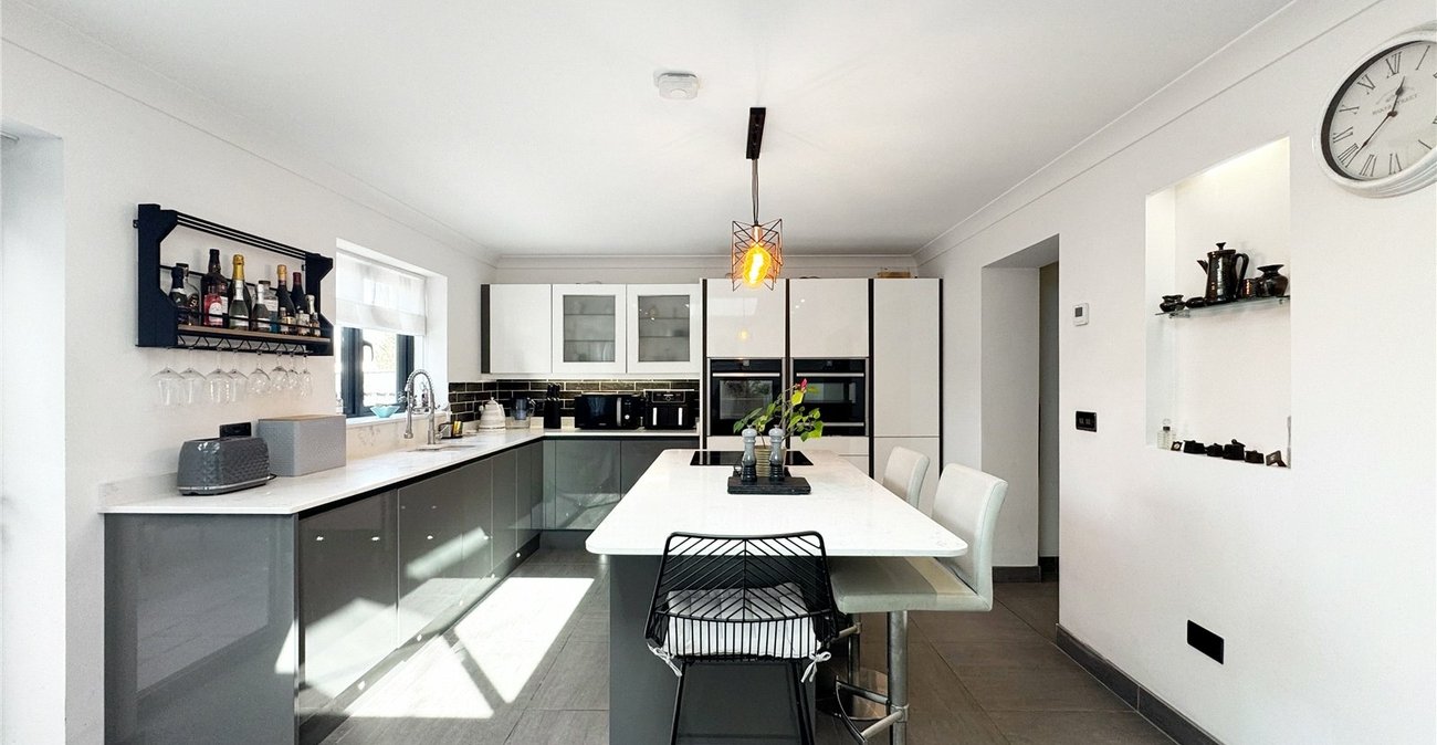 4 bedroom house for sale in Station Road | Robinson Michael & Jackson