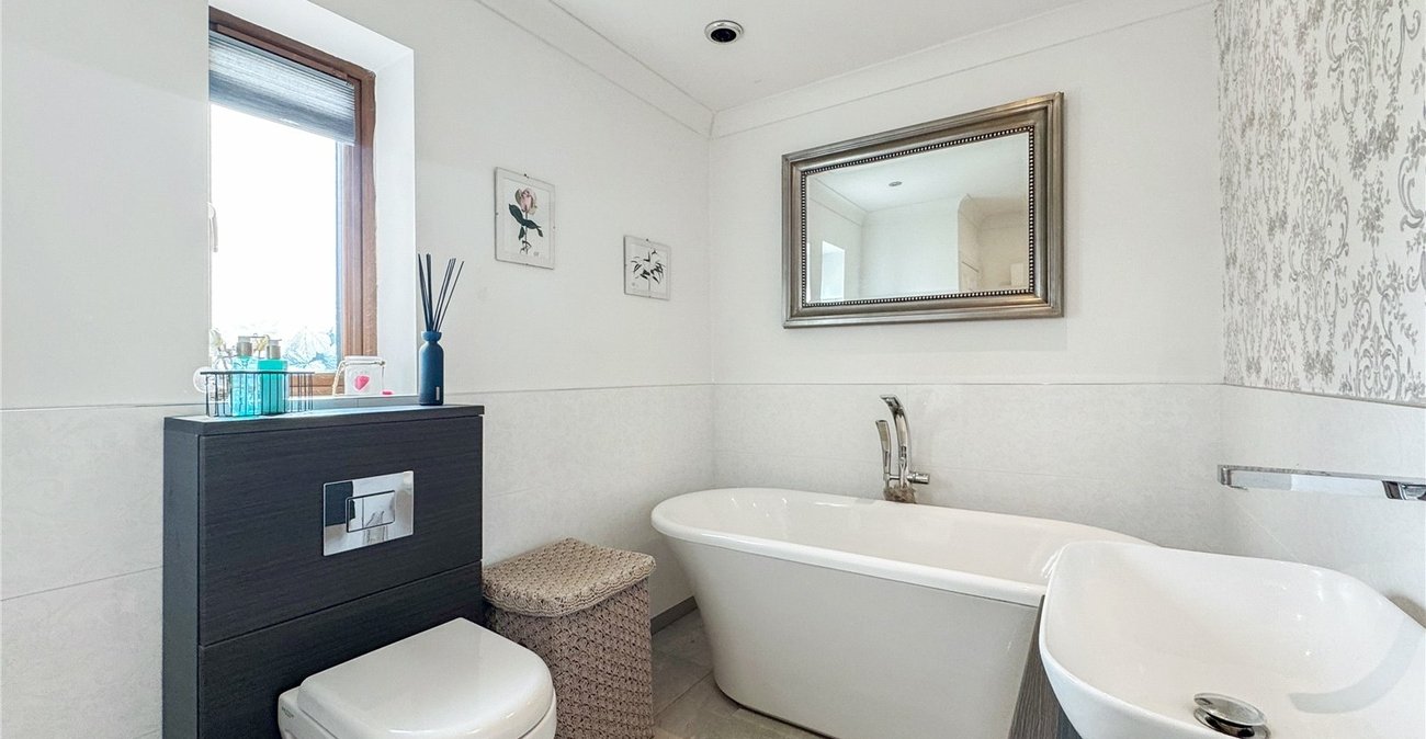 4 bedroom house for sale in Station Road | Robinson Michael & Jackson