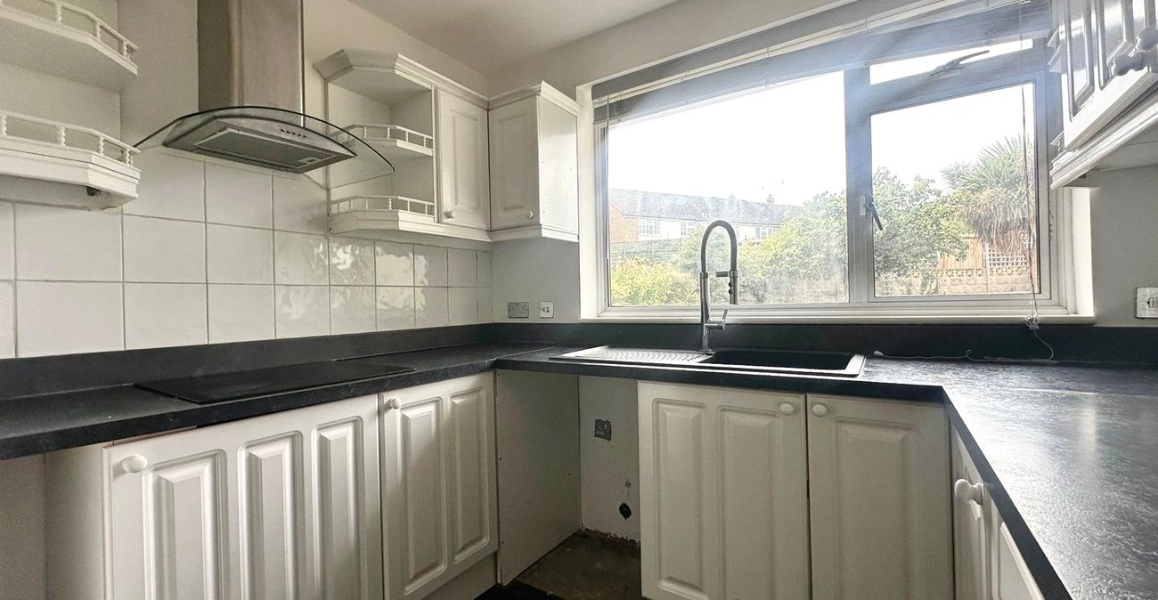 3 bedroom house for sale in Chalk | Robinson Michael & Jackson