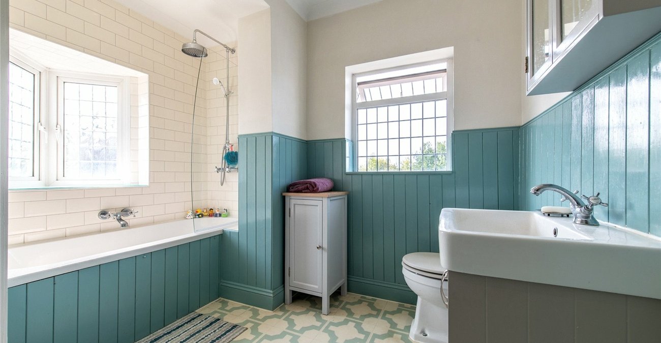 5 bedroom house for sale in Higham | Robinson Michael & Jackson