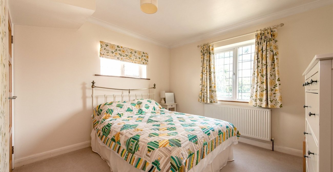 5 bedroom house for sale in Higham | Robinson Michael & Jackson